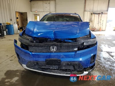 Piąte zdjęcie samochodu w środku: 2024 HONDA PROLOGUE TOUR VIN:3GPKHXRJ2RS531601 - miniatura