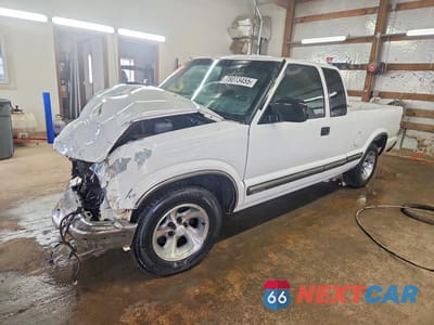 2001 CHEVROLET S TRUCK S10 1GCCS19W118123457 - główne zdjęcie licytacji z USA - miniatura