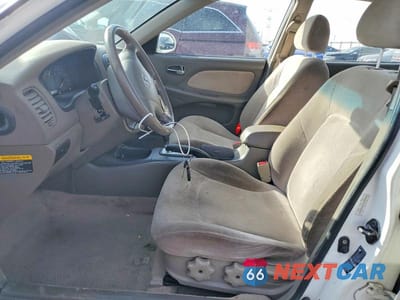 Zdjęcie 7 z 12 samochodu: 2005 HYUNDAI SONATA GL VIN:KMHWF25S15A119185 - miniatura