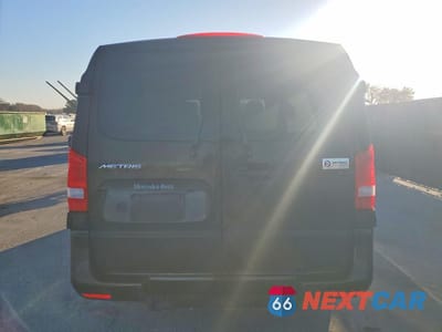 Zdjęcie 6 z 13 samochodu: 2018 MERCEDES-BENZ METRIS VIN:WD4PG2EE3J3411909 - miniatura
