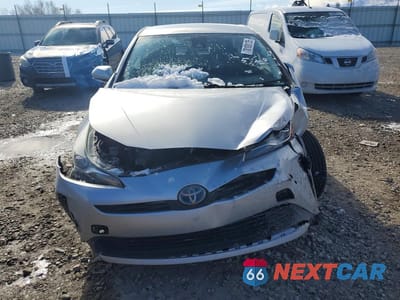 Piąte zdjęcie samochodu w środku: 2020 TOYOTA PRIUS LE VIN:JTDKARFU4L3117832 - miniatura