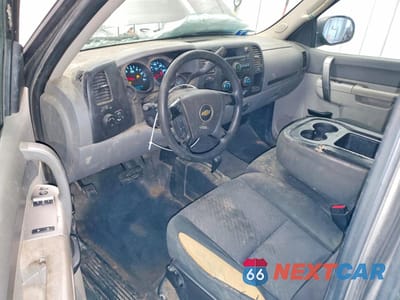 Zdjęcie 8 z 12 samochodu: 2012 CHEVROLET SILVERADO K1500 VIN:1GCNKPE01CZ213878 - miniatura