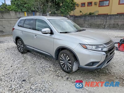 Czwarte zdjęcie samochodu z boku: 2020 MITSUBISHI OUTLANDER SE VIN:JA4AZ3A33LZ018216 - miniatura