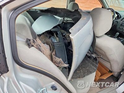 Zdjęcie 12 z 13 samochodu: 2006 NISSAN ALTIMA S VIN:1N4AL11D36C205313 - miniatura