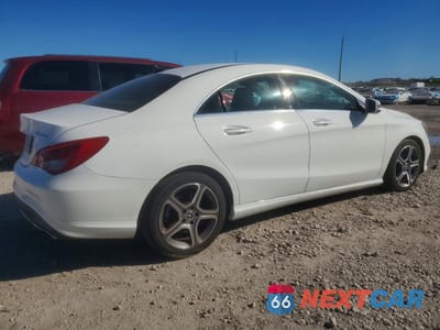 Trzecie zdjęcie samochodu z tyłu: 2019 MERCEDES-BENZ CLA 250 4MATIC VIN:WDDSJ4GB9KN736726 - miniatura
