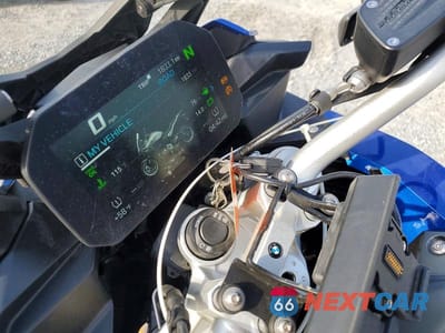 Zdjęcie 8 z 9 samochodu: 2023 BMW F 900 XR VIN:WB10K2305P6H59591 - miniatura