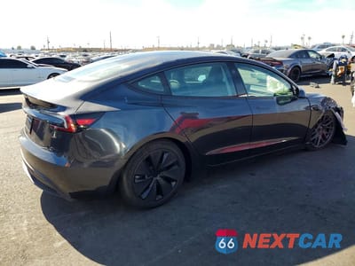 Trzecie zdjęcie samochodu z tyłu: 2026 TESLA MODEL 3 VIN:5YJ3E1EA1TF123785 - miniatura