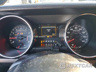 Zdjęcie 9 z 12 samochodu: 2015 FORD MUSTANG VIN:1FATP8EM8F5382931 - miniatura