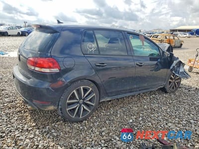 Trzecie zdjęcie samochodu z tyłu: 2010 VOLKSWAGEN GTI VIN:WVWGV7AJ8AW345842 - miniatura