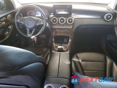 Zdjęcie 8 z 11 samochodu: 2016 MERCEDES-BENZ GLC 300 4MATIC VIN:WDC0G4KB7GF063986 - miniatura