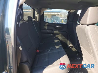 Zdjęcie 10 z 11 samochodu: 2026 CHEVROLET SILVERADO K1500 TRAIL BOSS CUSTOM VIN:3GCPKCEK5TG161111 - miniatura