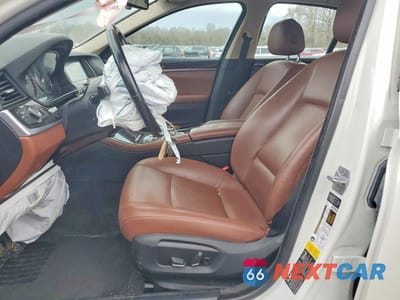 Zdjęcie 7 z 12 samochodu: 2015 BMW 528 XI VIN:WBA5A7C54FD623333 - miniatura