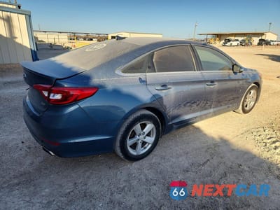 Trzecie zdjęcie samochodu z tyłu: 2016 HYUNDAI SONATA ECO VIN:5NPE24AA5GH431719 - miniatura