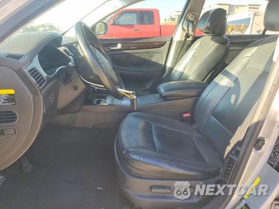 Zdjęcie 7 z 11 samochodu: 2013 HYUNDAI GENESIS 3.8L VIN:KMHGC4DD3DU226814 - miniatura
