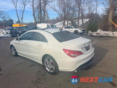 Trzecie zdjęcie samochodu z tyłu: 2016 MERCEDES-BENZ CLA 250 4MATIC VIN:WDDSJ4GB5GN342681 - miniatura