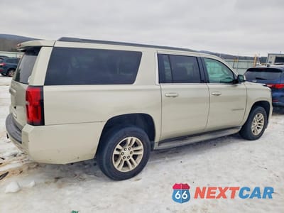 Trzecie zdjęcie samochodu z tyłu: 2015 CHEVROLET SUBURBAN C1500 LT VIN:1GNSCJKC3FR560037 - miniatura
