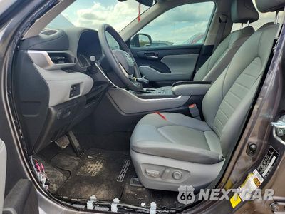 Zdjęcie 7 z 12 samochodu: 2024 TOYOTA HIGHLANDER LE VIN:5TDKDRBH2RS549391 - miniatura