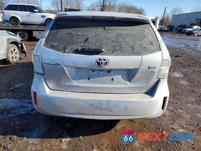 Zdjęcie 6 z 11 samochodu: 2013 TOYOTA PRIUS V VIN:JTDZN3EU5D3262946 - miniatura