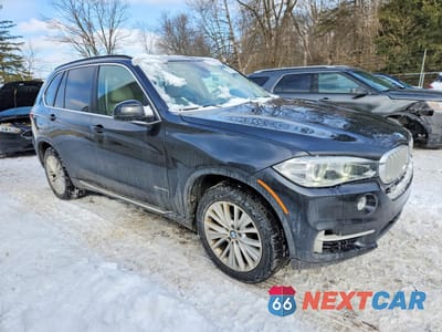 Czwarte zdjęcie samochodu z boku: 2015 BMW X5 XDRIVE50I VIN:5UXKR6C50F0J74926 - miniatura