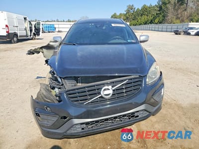 Piąte zdjęcie samochodu w środku: 2016 VOLVO XC60 T6 R-DESIGN VIN:YV449MRP4G2916898 - miniatura