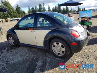 Drugie zdjęcie samochodu z przodu: 2001 VOLKSWAGEN NEW BEETLE GLS VIN:3VWCK21C31M433383 - miniatura