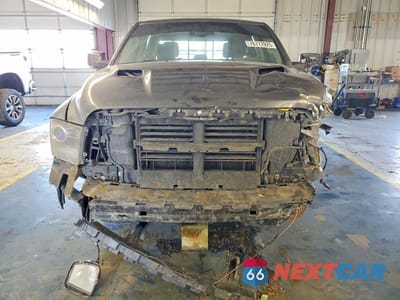 Piąte zdjęcie samochodu w środku: 2018 RAM 1500 SPORT VIN:1C6RR7MT5JS322852 - miniatura