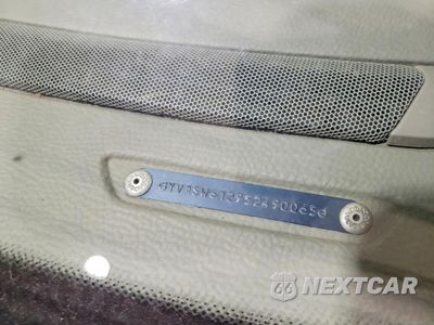 Zdjęcie 12 z 12 samochodu: 2005 VOLVO V70 VIN:YV1SW612952490065 - miniatura