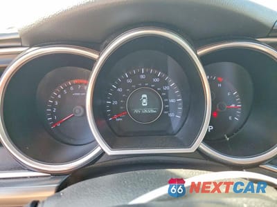 Zdjęcie 9 z 13 samochodu: 2014 KIA OPTIMA LX VIN:5XXGM4A7XEG303315 - miniatura