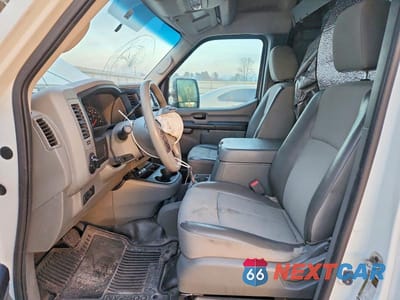 Zdjęcie 7 z 13 samochodu: 2019 NISSAN NV 2500 UTILITY / SERVICE VAN VIN:1N6AF0LY7KN806148 - miniatura