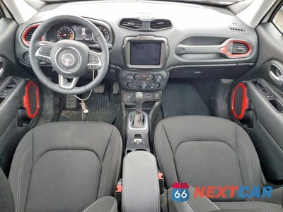 Zdjęcie 8 z 12 samochodu: 2023 JEEP RENEGADE LATITUDE VIN:ZACNJDB16PPP56174 - miniatura