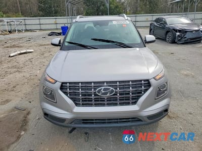 Piąte zdjęcie samochodu w środku: 2023 HYUNDAI VENUE VIN:KMHRC8A37PU276079 - miniatura
