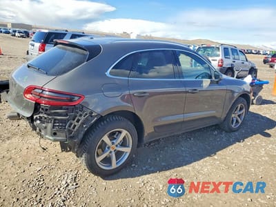 Trzecie zdjęcie samochodu z tyłu: 2015 PORSCHE MACAN S VIN:WP1AB2A54FLB68489 - miniatura
