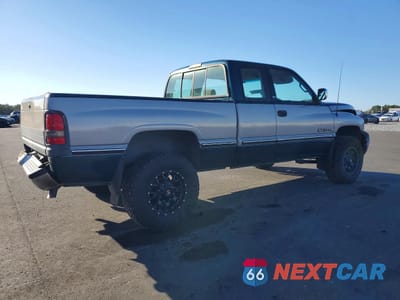 Trzecie zdjęcie samochodu z tyłu: 1995 DODGE RAM 1500 VIN:3B7HF13Z5SM169206 - miniatura