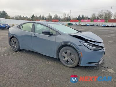 Czwarte zdjęcie samochodu z boku: 2024 TOYOTA PRIUS LE VIN:JTDACAAU1R3023172 - miniatura