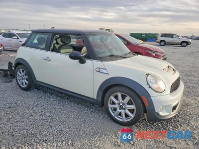 Czwarte zdjęcie samochodu z boku: 2011 MINI COOPER S VIN:WMWSV3C52BTY23076 - miniatura