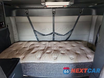 Zdjęcie 6 z 10 samochodu: 2019 FREIGHTLINER CASCADIA 126 VIN:3AKJHHDR4KSHU7042 - miniatura