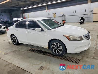 Czwarte zdjęcie samochodu z boku: 2011 HONDA ACCORD LX VIN:1HGCP2F32BA138286 - miniatura