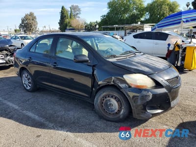 Czwarte zdjęcie samochodu z boku: 2010 TOYOTA YARIS VIN:JTDBT4K31A1372568 - miniatura