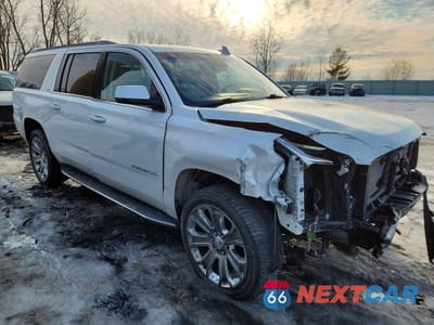 Czwarte zdjęcie samochodu z boku: 2018 GMC YUKON XL K1500 SLT VIN:1GKS2GKC6JR115173 - miniatura