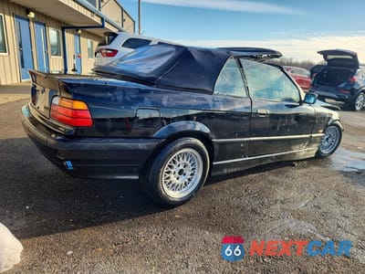 Trzecie zdjęcie samochodu z tyłu: 1999 BMW 323 IC AUTOMATIC VIN:WBABJ8336XEM26019 - miniatura