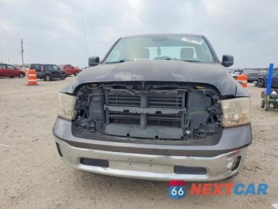 Piąte zdjęcie samochodu w środku: 2020 RAM 1500 CLASSIC TRADESMAN 2WD 5.7L V8 VIN:1C6RR6FTXLS109003 - miniatura