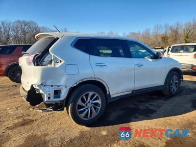 Trzecie zdjęcie samochodu z tyłu: 2015 NISSAN ROGUE S VIN:5N1AT2MT9FC757056 - miniatura