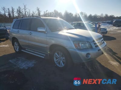 Czwarte zdjęcie samochodu z boku: 2006 TOYOTA HIGHLANDER HYBRID VIN:JTEEW21A460022207 - miniatura