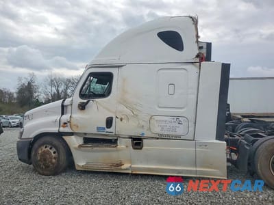 Zdjęcie 9 z 10 samochodu: 2018 FREIGHTLINER CASCADIA 125 SEMI TRUCK VIN:3AKJGLDR2JSJP4899 - miniatura