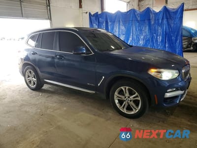 Czwarte zdjęcie samochodu z boku: 2018 BMW X3 XDRIVE30I VIN:5UXTR9C53JLC80853 - miniatura