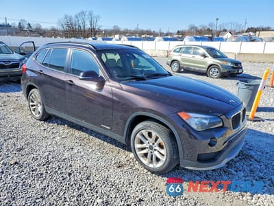 Czwarte zdjęcie samochodu z boku: 2015 BMW X1 XDRIVE28I VIN:WBAVL1C58FVY28848 - miniatura