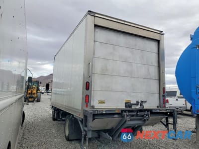 Drugie zdjęcie samochodu z przodu: 2020 ISUZU NQR REFRIGERATED BOX TRUCK VIN:JALE5W163L7901368 - miniatura