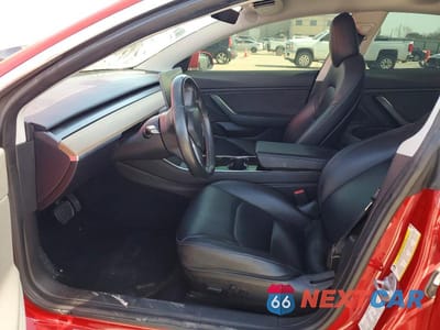 Zdjęcie 7 z 11 samochodu: 2019 TESLA MODEL 3 VIN:5YJ3E1EB8KF193923 - miniatura