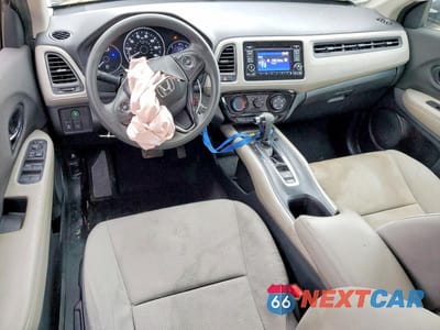 Zdjęcie 8 z 13 samochodu: 2019 HONDA HR-V LX VIN:3CZRU6H33KG719779 - miniatura