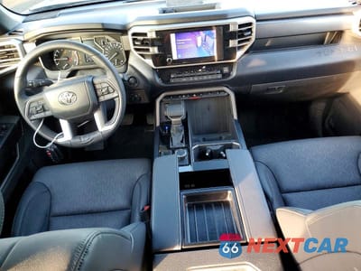 Zdjęcie 8 z 12 samochodu: 2025 TOYOTA TUNDRA SR5 VIN:5TFLA5DB7SX259422 - miniatura